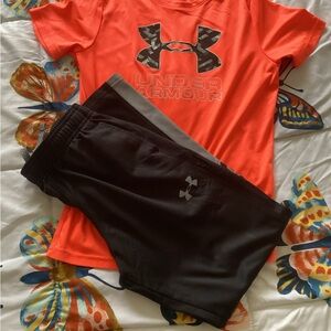 Under Armour Orange and Black Matching Set Short Sleeve